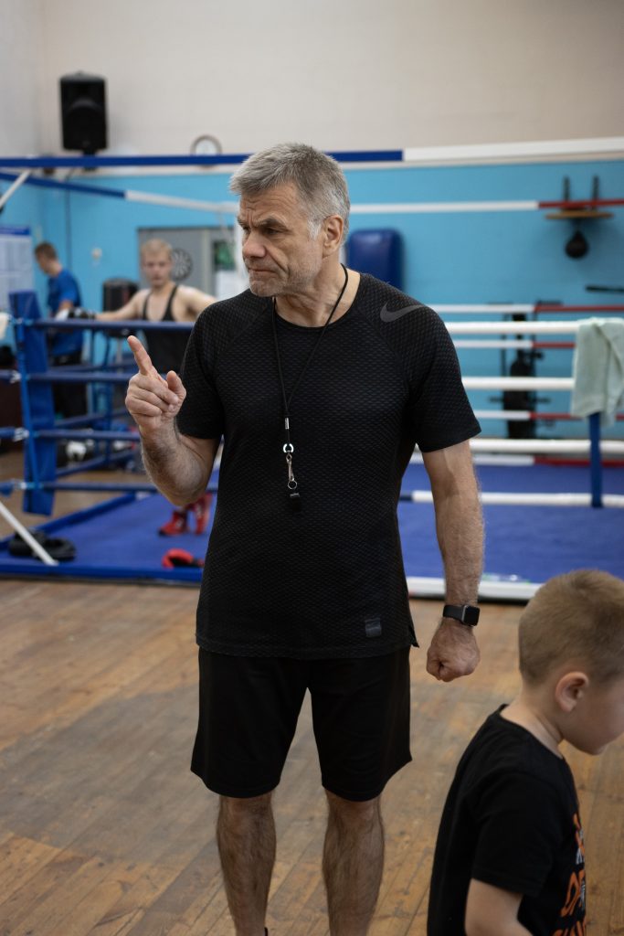 Тренировки по боксу в спортивном клубе ул. Космонавтов 56. Лис Анатолий Иванович. Boxing Club